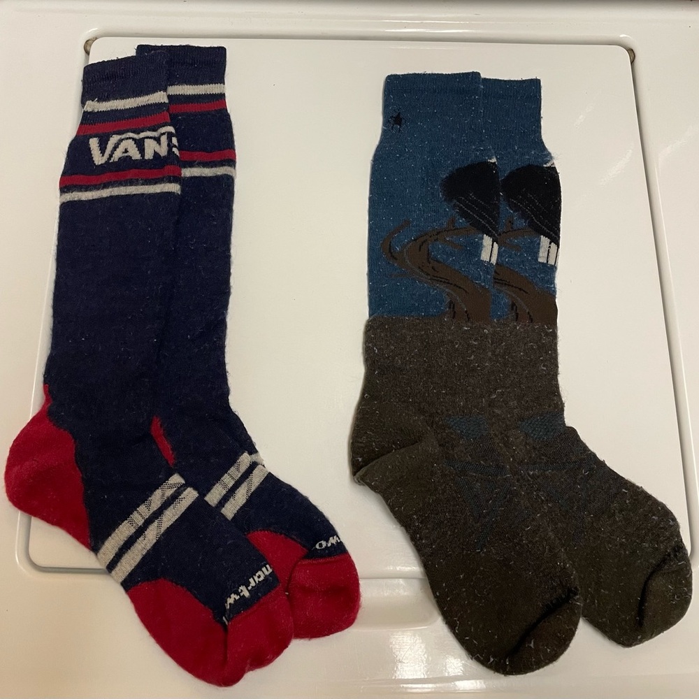 Smartwool ski over the calf socks, size L, 2 pairs